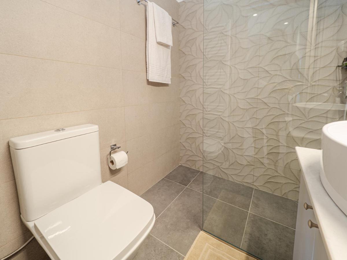 M&K - Maria'S Stylish Apartment Near Alykes Beach Corfu  Bagian luar foto