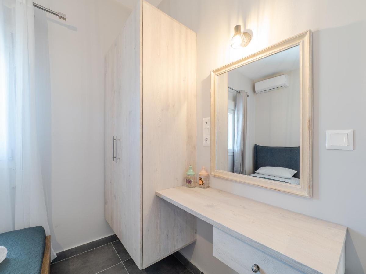 M&K - Maria'S Stylish Apartment Near Alykes Beach Corfu  Bagian luar foto