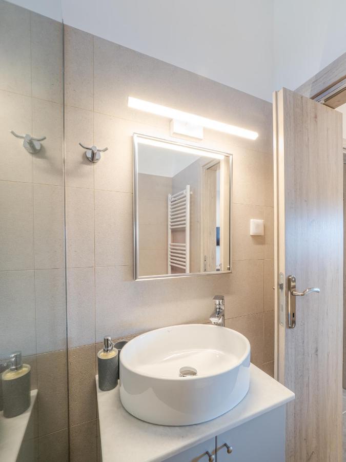 M&K - Maria'S Stylish Apartment Near Alykes Beach Corfu  Bagian luar foto
