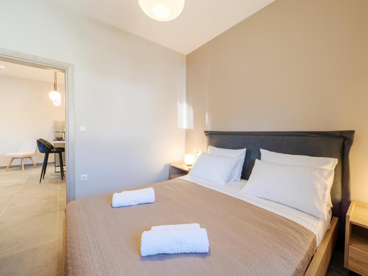 M&K - Maria'S Stylish Apartment Near Alykes Beach Corfu  Bagian luar foto