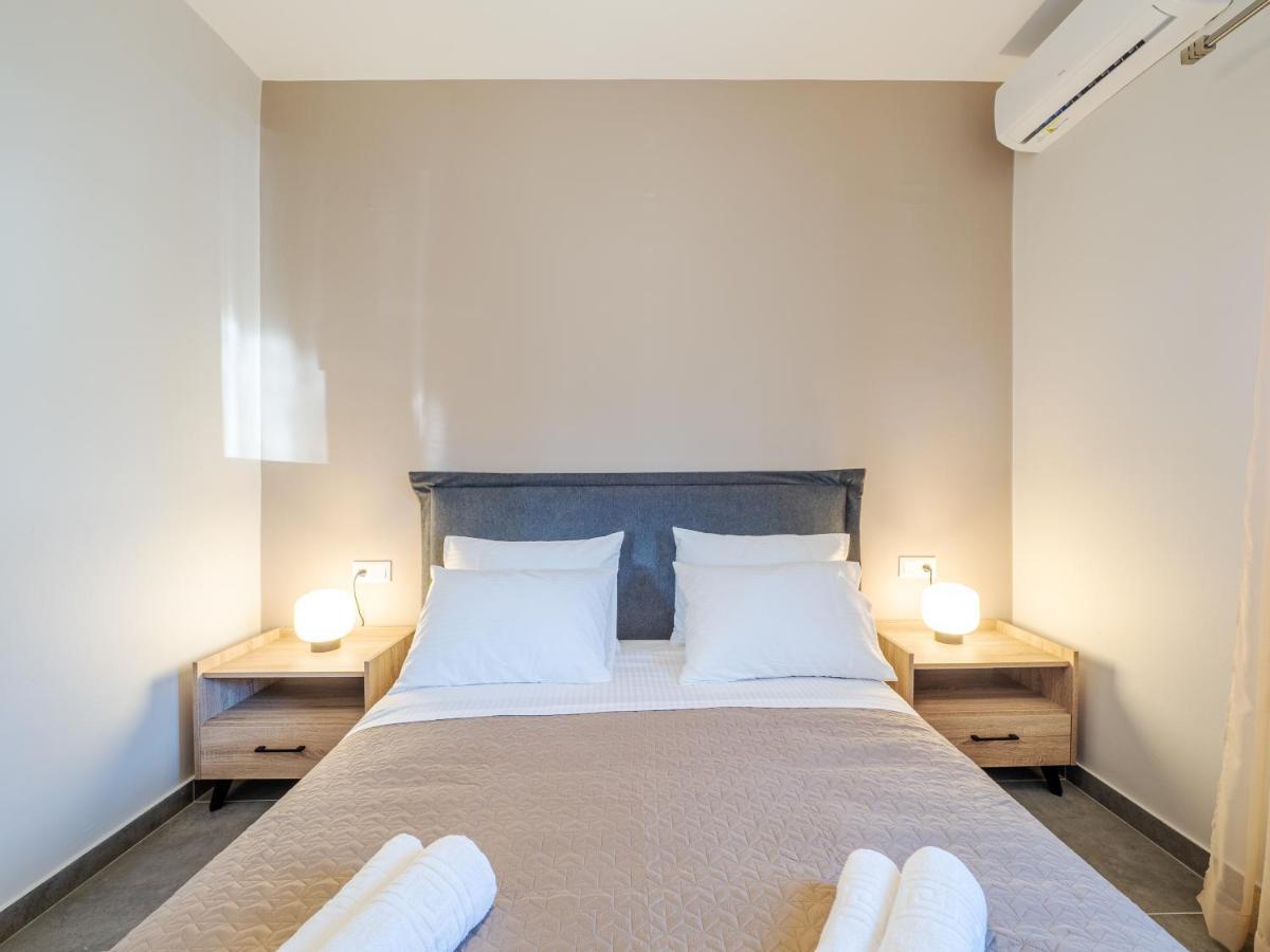 M&K - Maria'S Stylish Apartment Near Alykes Beach Corfu  Bagian luar foto